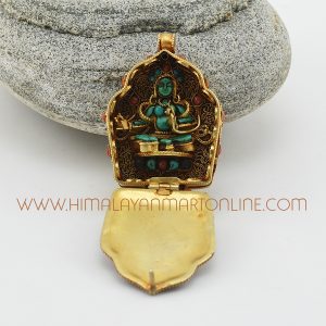 Hand Made Nagpash Yantra & Green Tara Silver Ghau Pendant Nagpash Yantra & Green Tara Ghau Pendant